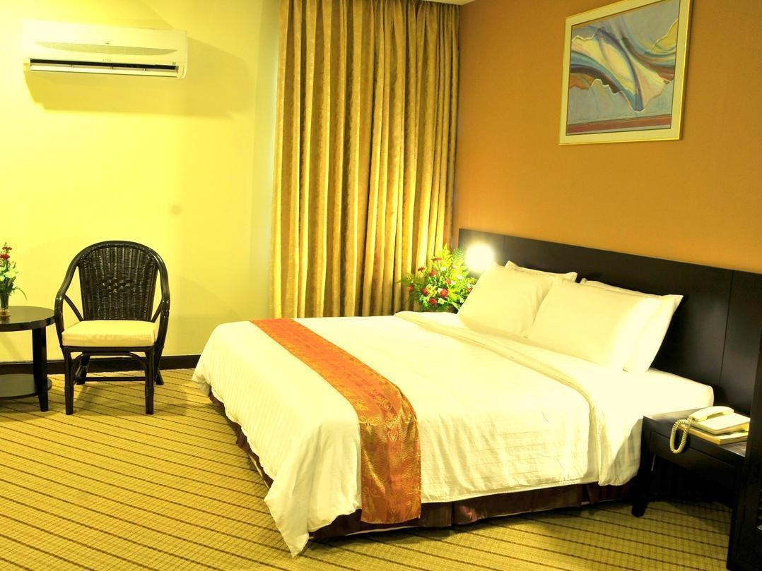 Oyo 89693 Perkasa Hotel Keningau Near Hospital Keningau מראה חיצוני תמונה