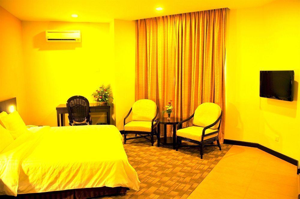 Oyo 89693 Perkasa Hotel Keningau Near Hospital Keningau מראה חיצוני תמונה