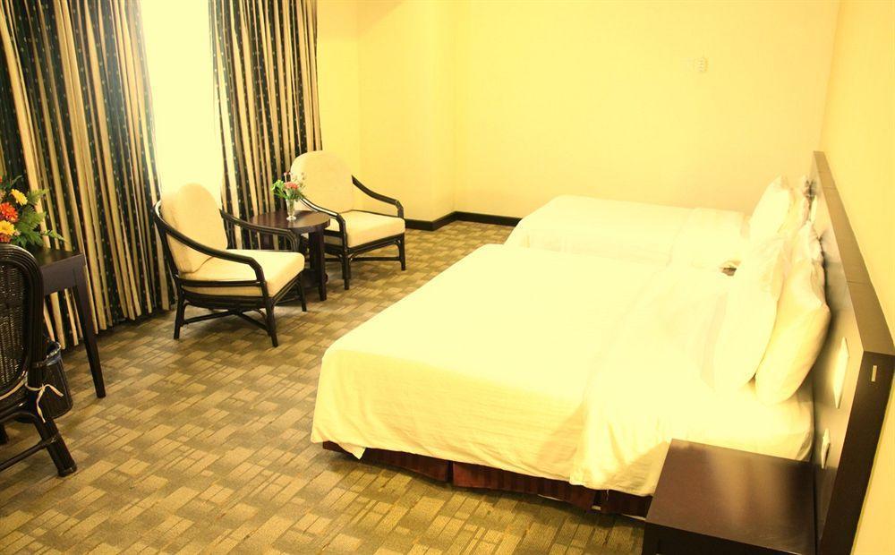 Oyo 89693 Perkasa Hotel Keningau Near Hospital Keningau מראה חיצוני תמונה