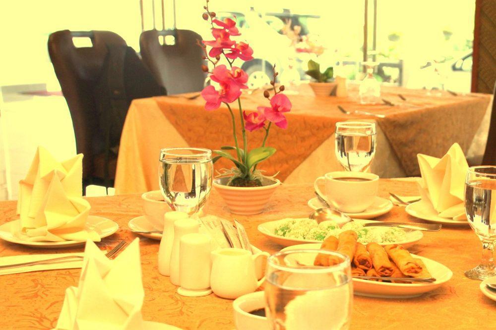 Oyo 89693 Perkasa Hotel Keningau Near Hospital Keningau מראה חיצוני תמונה