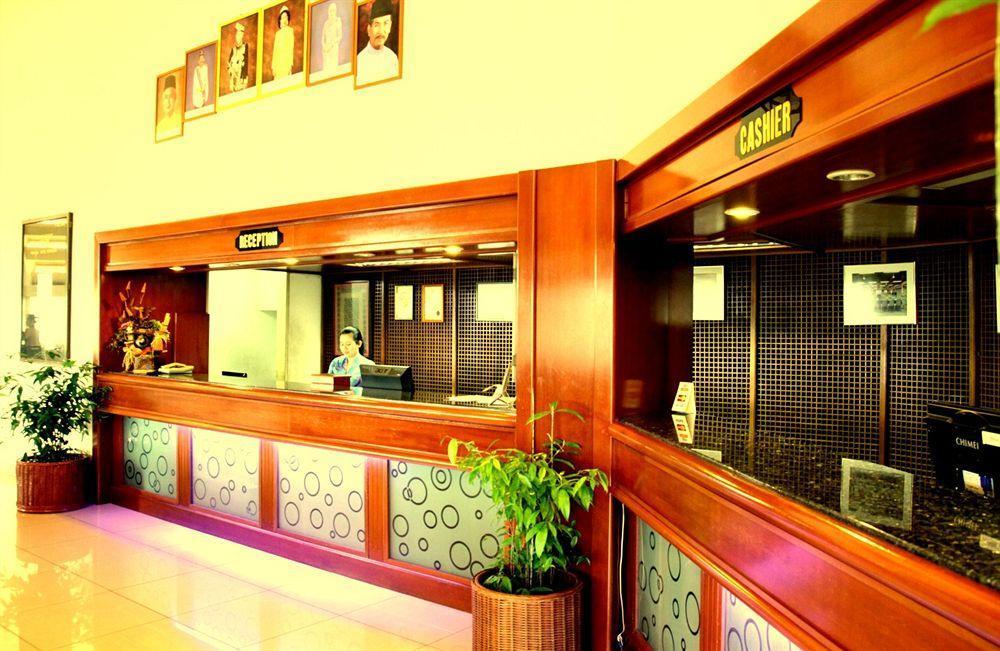 Oyo 89693 Perkasa Hotel Keningau Near Hospital Keningau מראה חיצוני תמונה