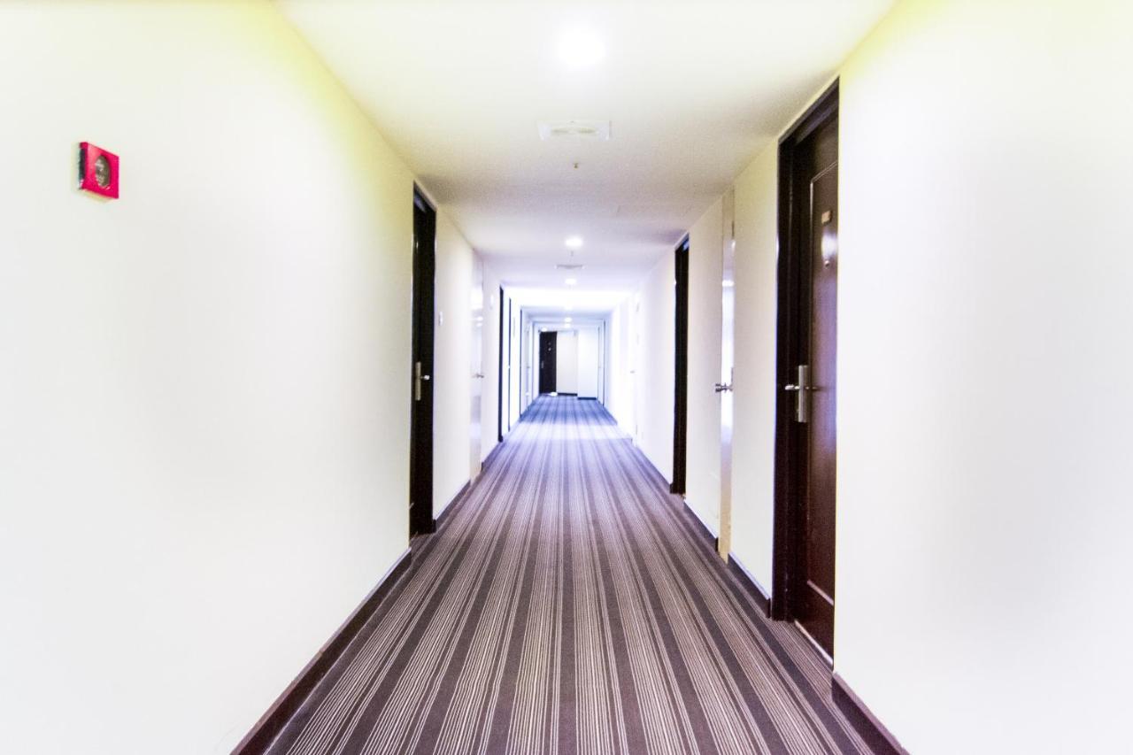 Oyo 89693 Perkasa Hotel Keningau Near Hospital Keningau מראה חיצוני תמונה