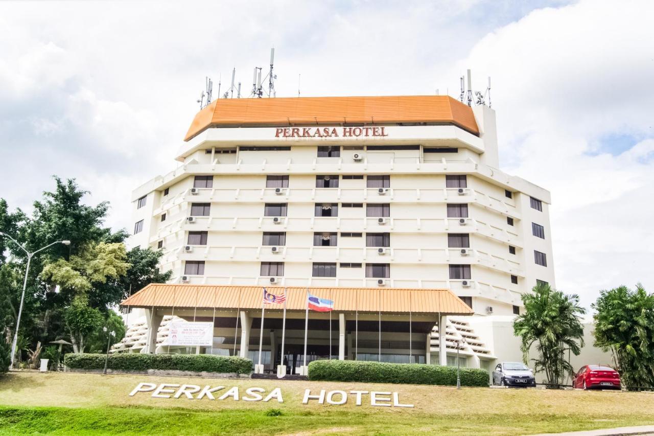 Oyo 89693 Perkasa Hotel Keningau Near Hospital Keningau מראה חיצוני תמונה