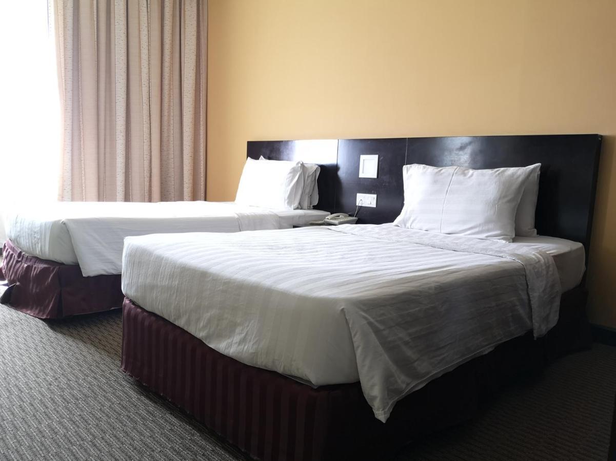 Oyo 89693 Perkasa Hotel Keningau Near Hospital Keningau מראה חיצוני תמונה