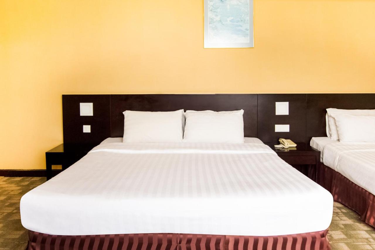 Oyo 89693 Perkasa Hotel Keningau Near Hospital Keningau מראה חיצוני תמונה
