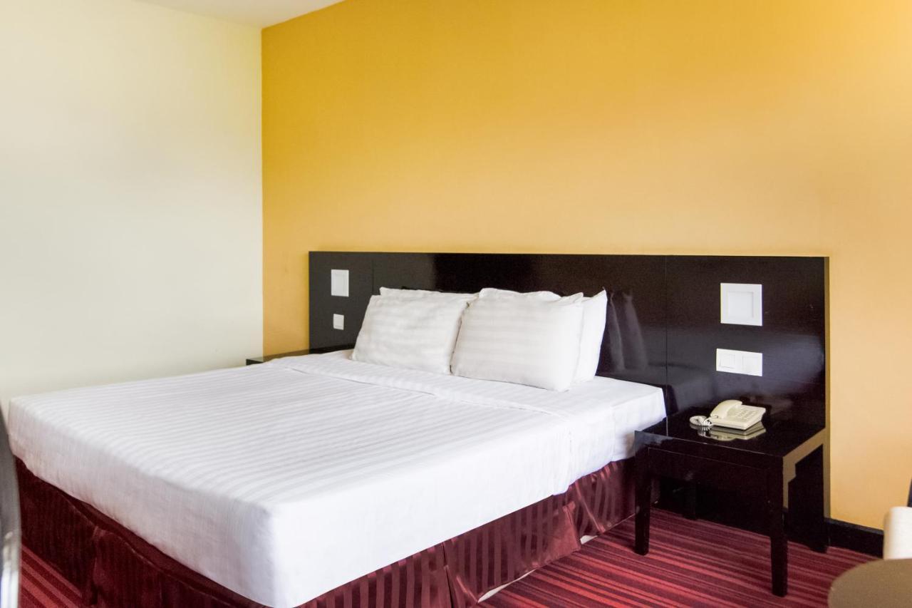 Oyo 89693 Perkasa Hotel Keningau Near Hospital Keningau מראה חיצוני תמונה